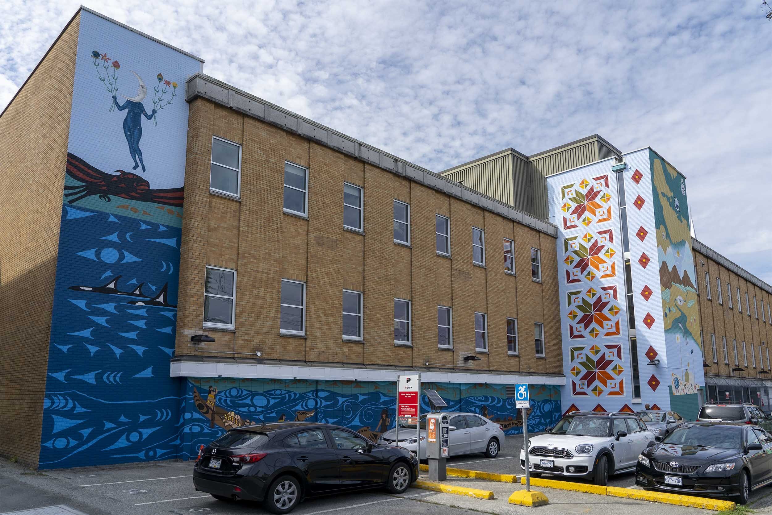 Art Mural Taike-sye’yə by artists Keerat Kaur, Alicia Point & Cyler Sparrow Point-CreditGabrielHall-03 copy.jpg