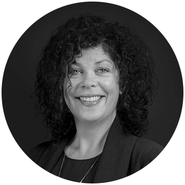 Mallory O’Connor   Co-Chair  Mallory brings a unique professional background to the VMF Board. Her career has centred on strategic consulting in experience design, workplace culture, and technology.  Building from an orientation of empathy and curiosity, she brings a spirit of collaboration paired with business insight to her community work. Pairing her passion for her long-time Mount Pleasant neighbourhood with her love of public art, she is thrilled to partner with the team on the impact that VMF and Create Vancouver Society has and will continue to make.