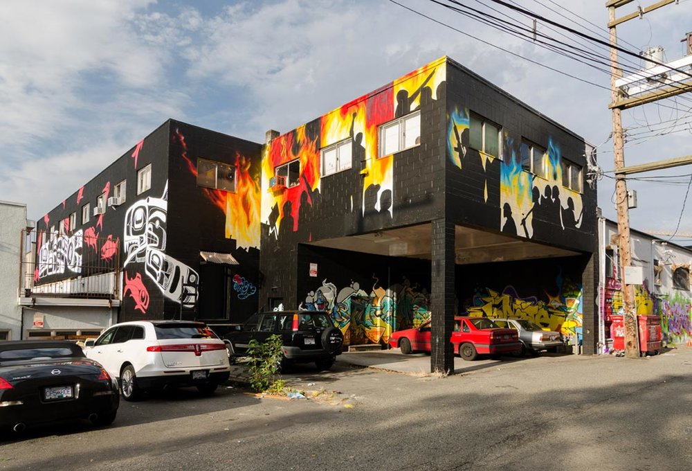 Corey Bulpitt (L) | Indigo (R)